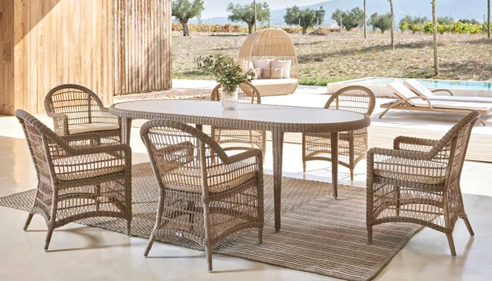 Skyline Design Arena Dining Set