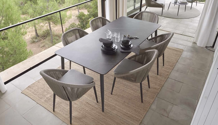 Skyline Design Rodona Dining Set